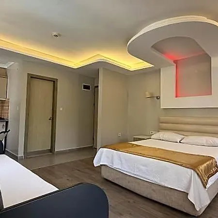 Arya Hotel 3*